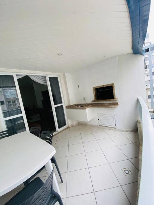 Apto A 100M Da Praia Central Balneário Camboriú Екстериор снимка