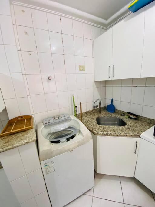 Apto A 100M Da Praia Central Balneário Camboriú Екстериор снимка