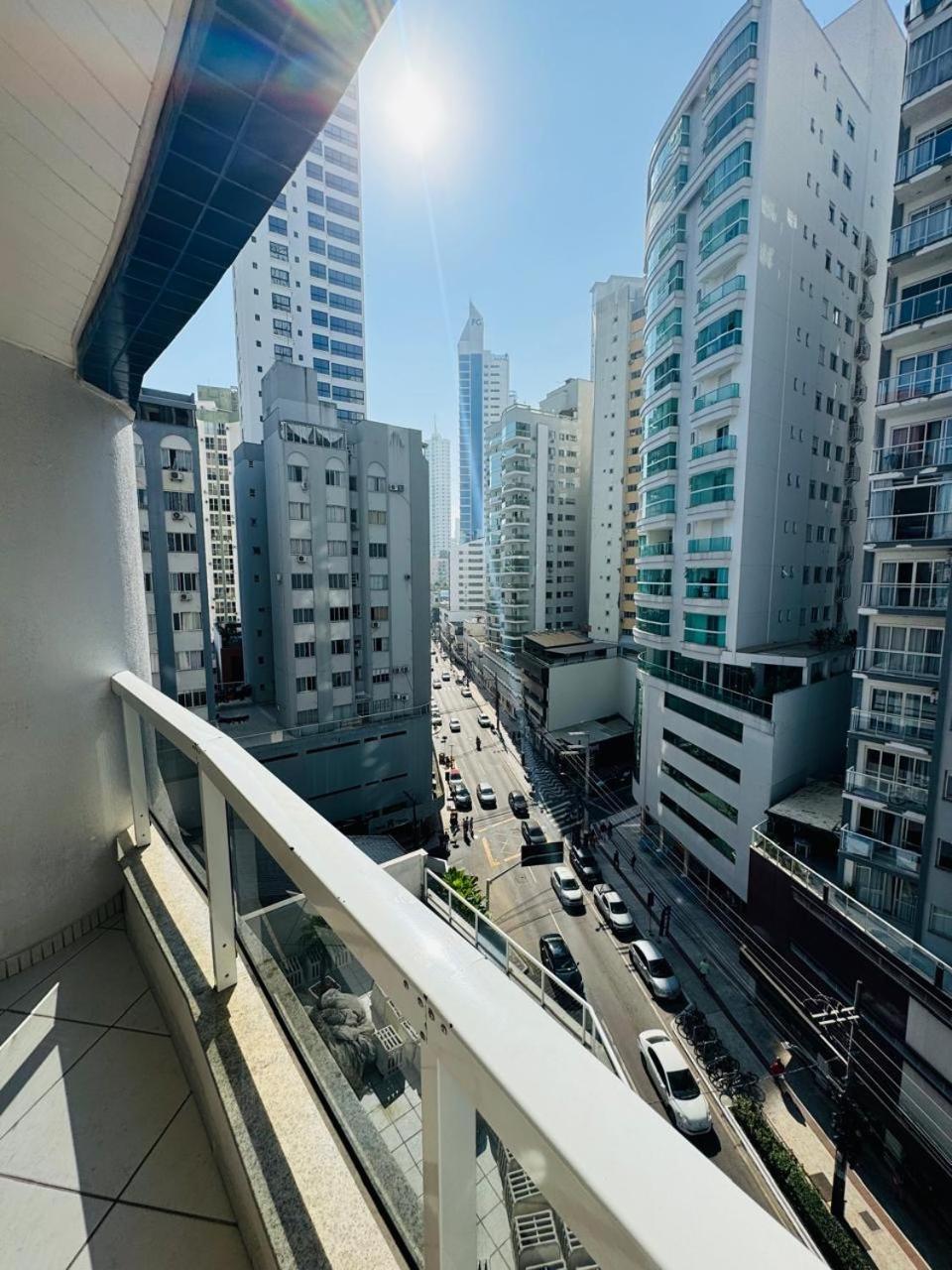 Apto A 100M Da Praia Central Balneário Camboriú Екстериор снимка